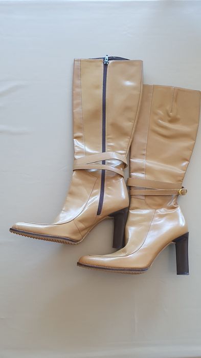 Botas italianas totalmente em pele  novas t. 37.5