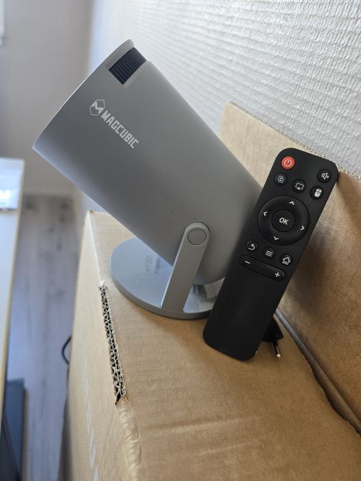 Hy300 Magicubic Projector android