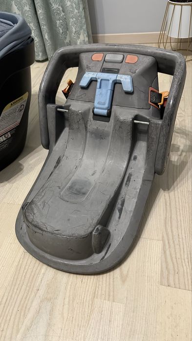 Автокрісло люлька Uppababy mesa Isofix 0+