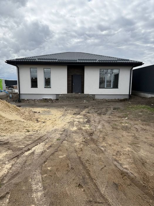 Продаж окремого будинку М-Рубежівка Ірпінь 100м2 та 7 соток землі