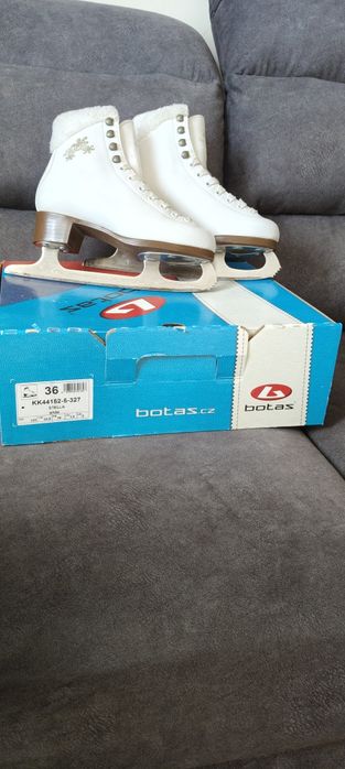 Łyżwy figurowe damskie