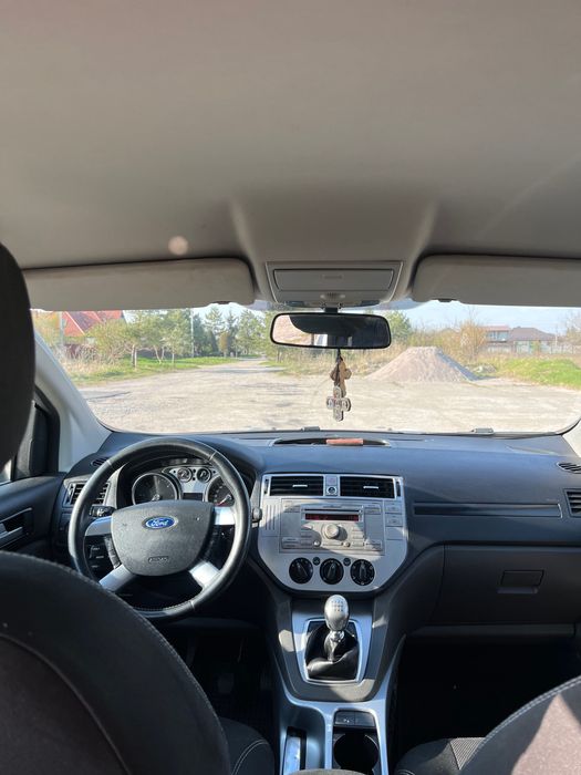 Автомобіль кросовер