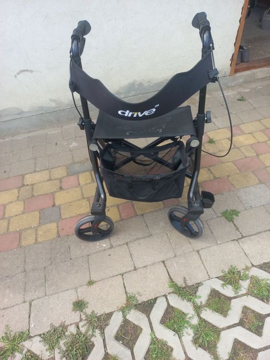 Ходунки-ролатори