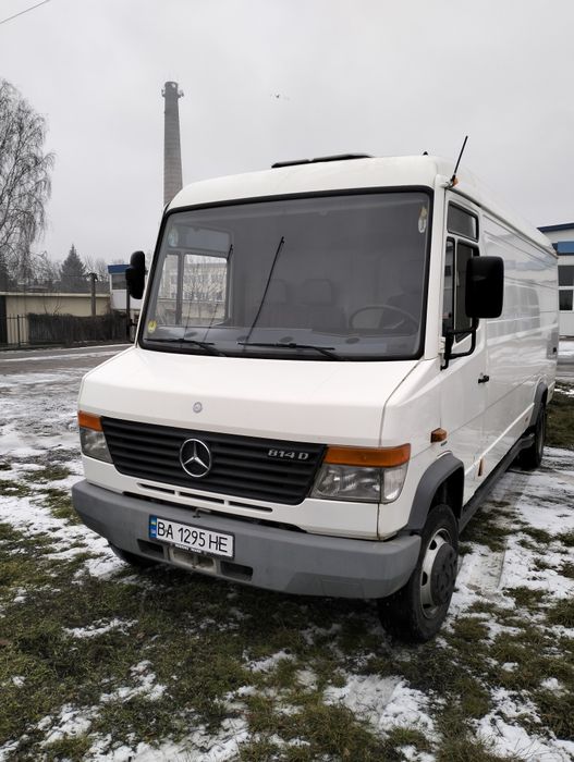 Мерседес Варіо 614.