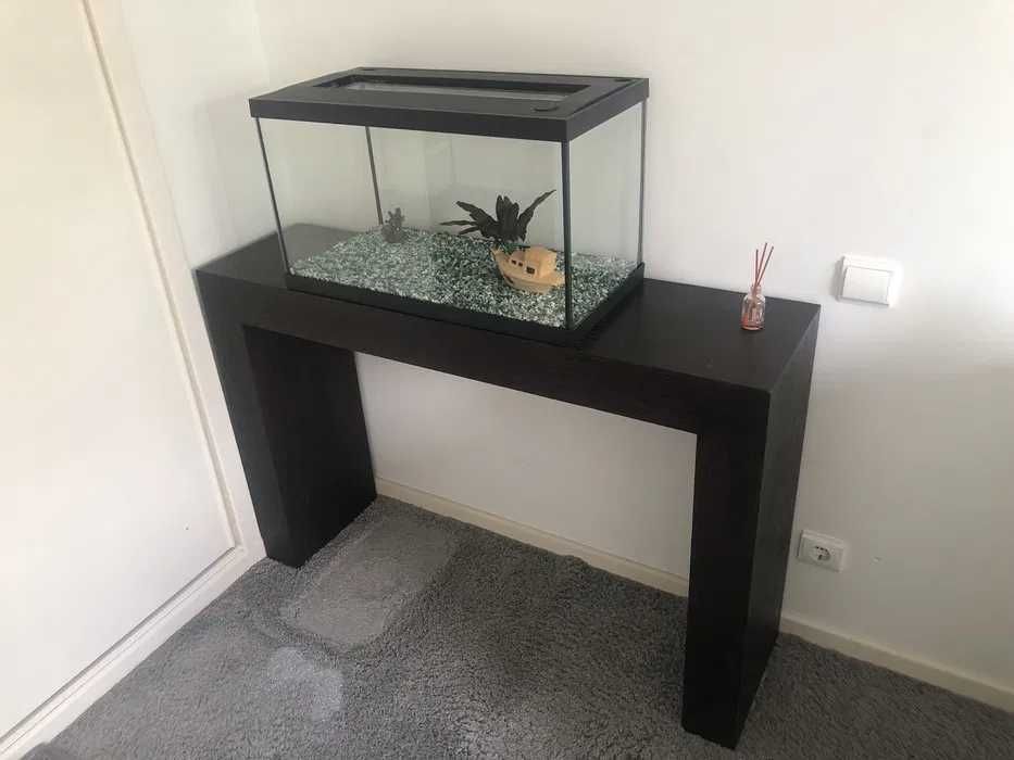 Móvel preto usado – Ideal para aquário ou outros usos