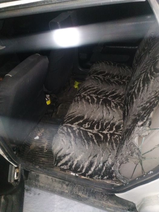 Продам авто,Рено 21,на ходу,торг присутний,возли капота