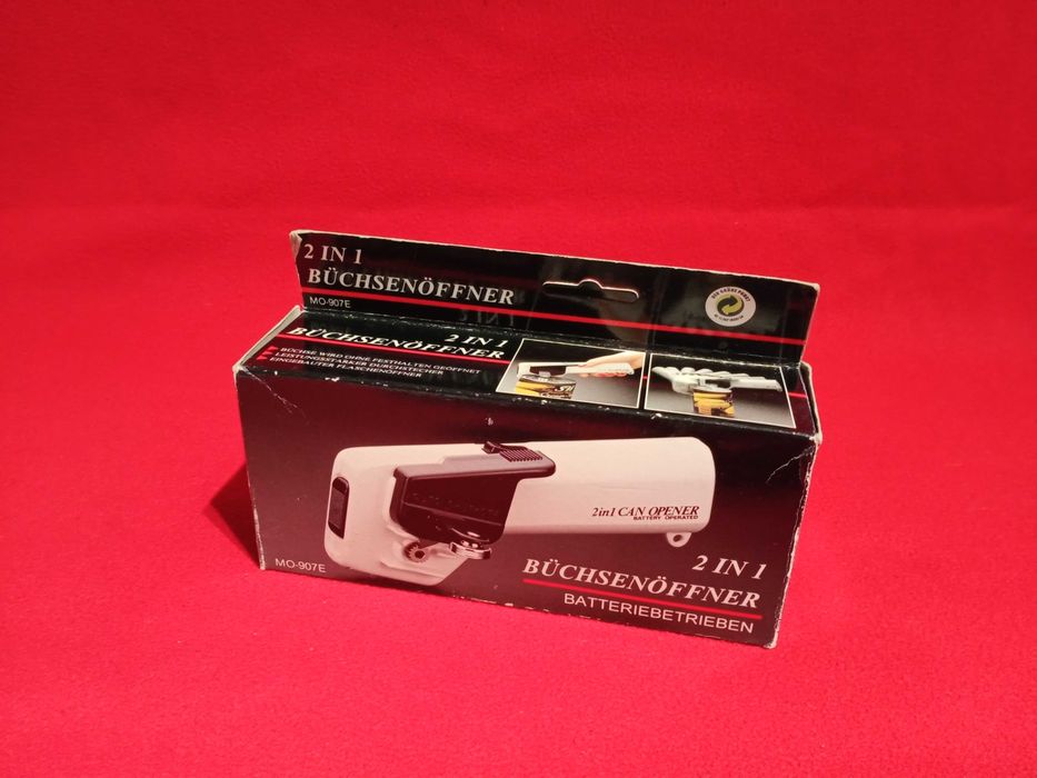 Otwieracz do konserw i puszek na baterie