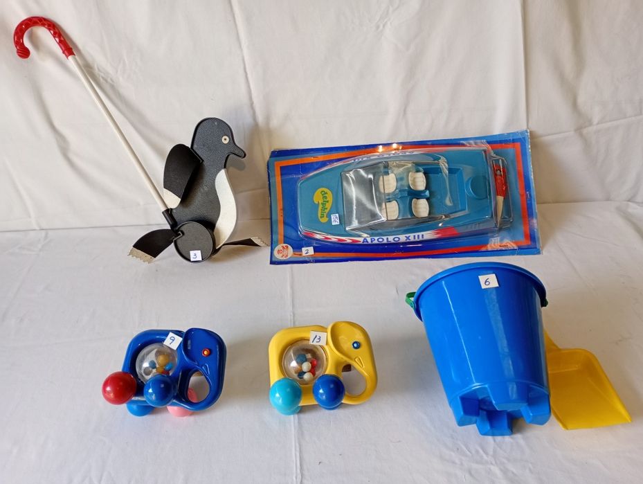 Brinquedos antigos anos 80 em plástico