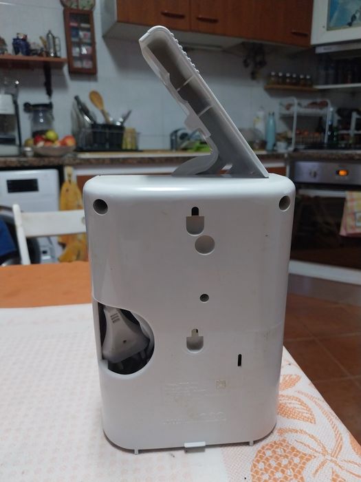 Afiador de facas e abre latas