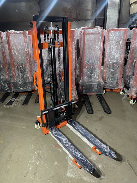 Штабелер Рокла 2000 кг