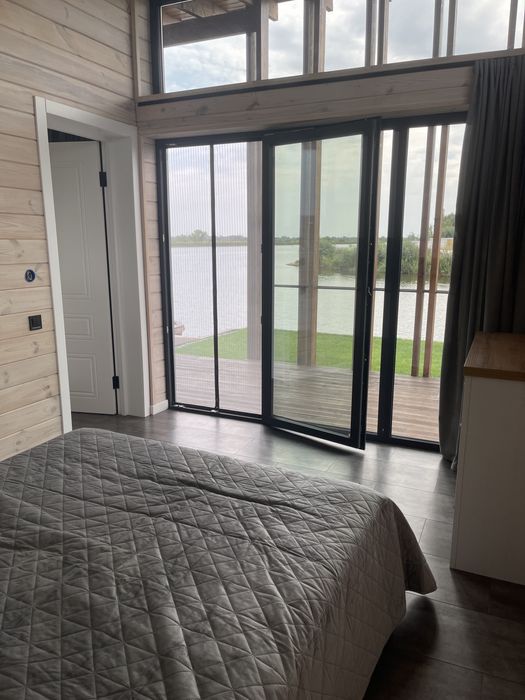 Будиночки біля води Київ Осокорки(домики у воды ЧАН)подобово посуточно