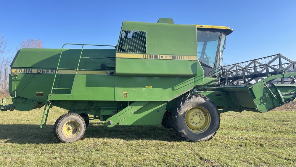 Комбайн John Deere 1065