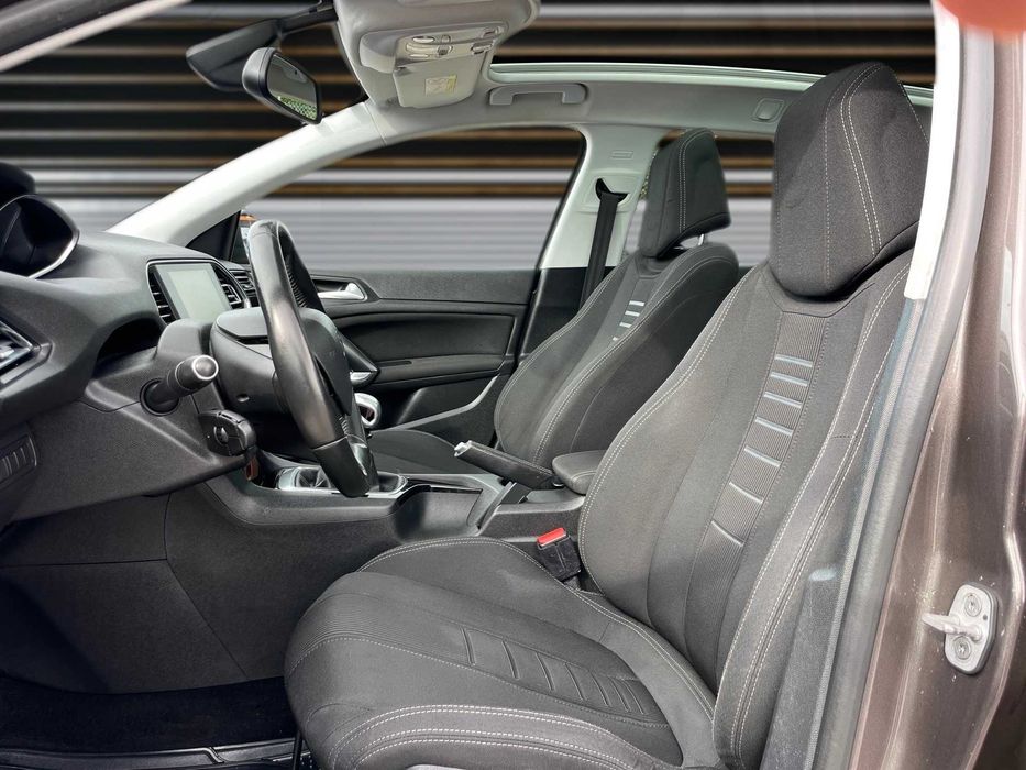 Peugeot 308 SW 1.6HDi Panorámico+GPS c/Garantia - 148€ p/mês