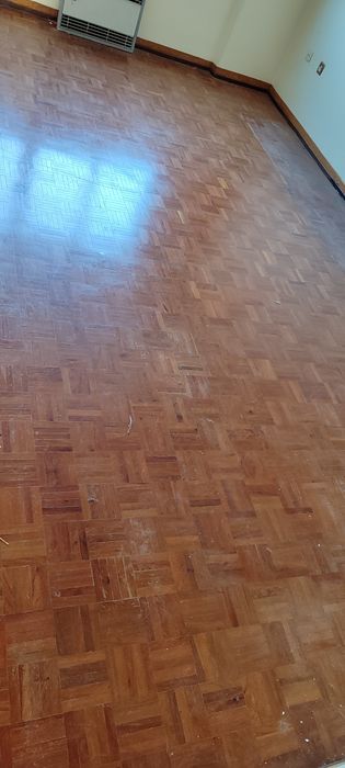 Pavimento de Madeira em Tacos à Venda - Benfica