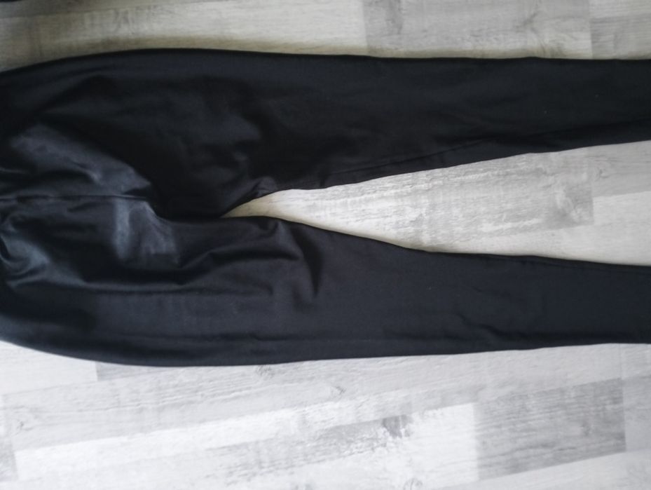 Leginsy czarne damskie