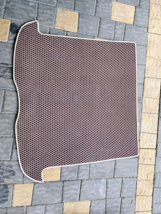 Коврик в багажник Volvo v50