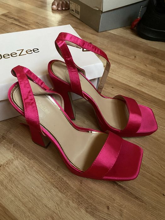 Sandały szpilki 40 fuksja róż deezee Ostrzyce • OLX.pl