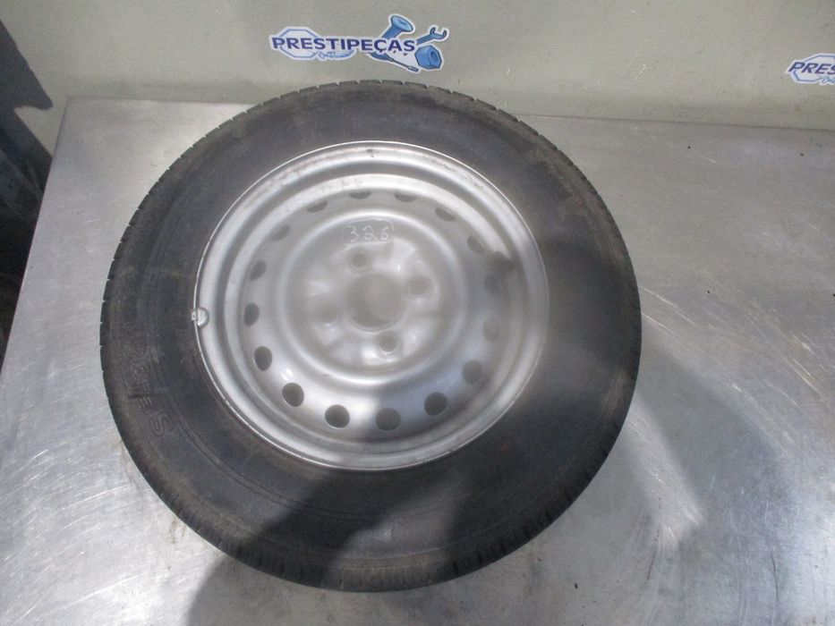 Pneu suplente NISSAN Sunny III Liftback (N14)