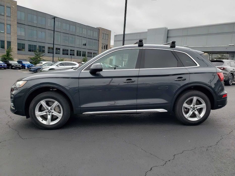 Audi Q5      2021