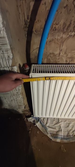 grzejnik dwupanelowy  50x50 cm 50 x 50 De Longhi bdb stan