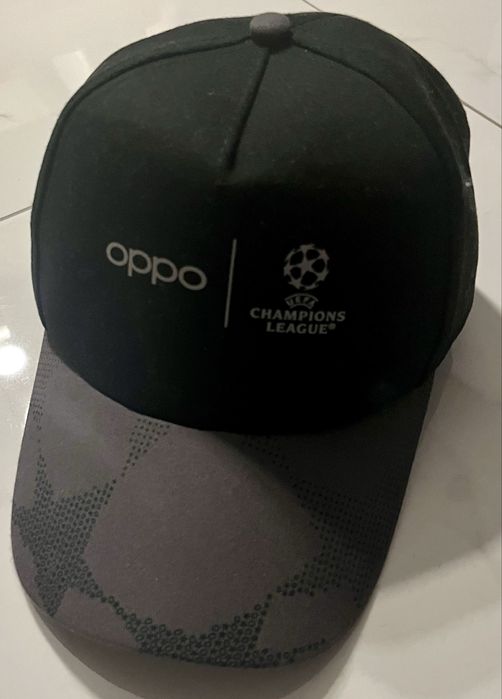 Champions league - czapka Oppo z finalu LM