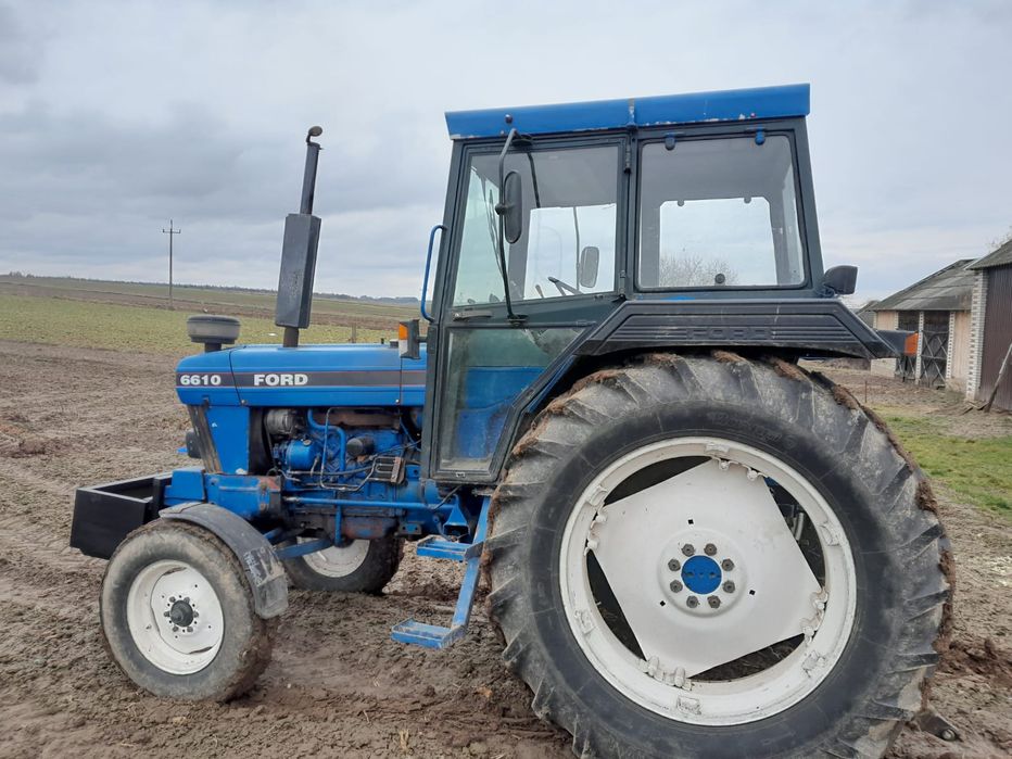Ciagnik rolniczy Ford 6610