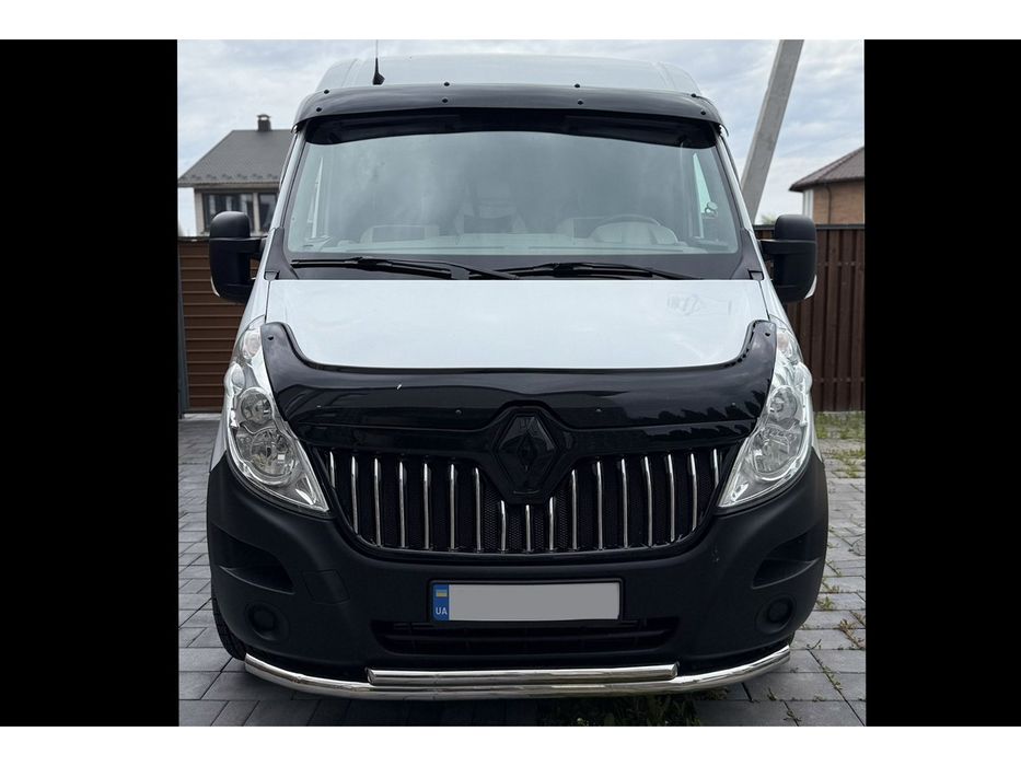 Козырек на лобовое стекло черный глянец для Renault Master 2011-2023