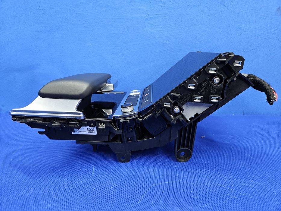 PANEL środkowy AUDI Q8 E-TRON mieszek wyświetlacz drive select mmi