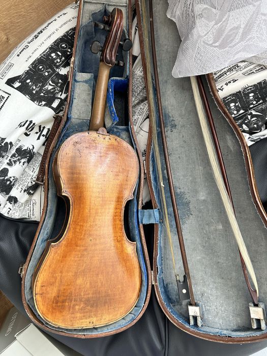 Unikatowe skrzypce z 1759 roku – włoskie pochodzenie, przed renowacją