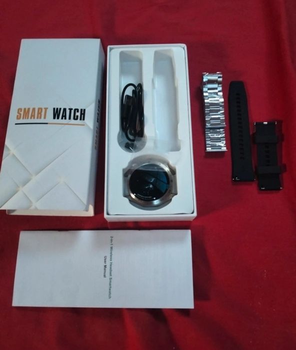 Smartwatch 2 em 1 c/ Fones Bluetooth (Novo - Amazon) - Bracelete Prata