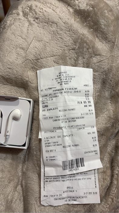 EarPods Lightning connector