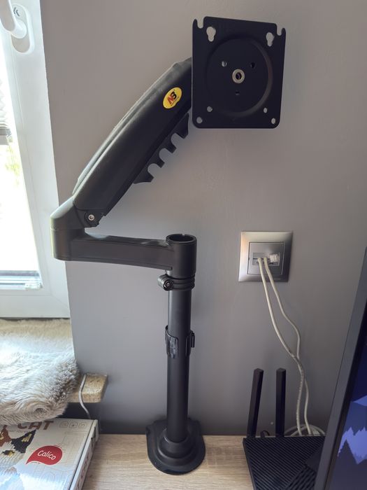 Stojak na monitor