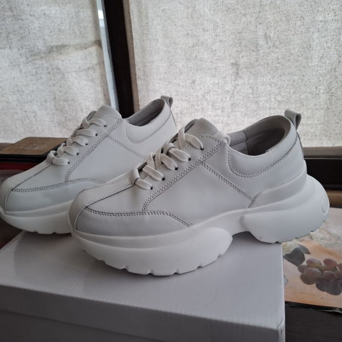 Женские джинсы - стрейч,новые. Кроссовки нат.кожа, новые