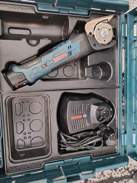 Bosch GUS 10,8 V professional nożyce uniwersalne