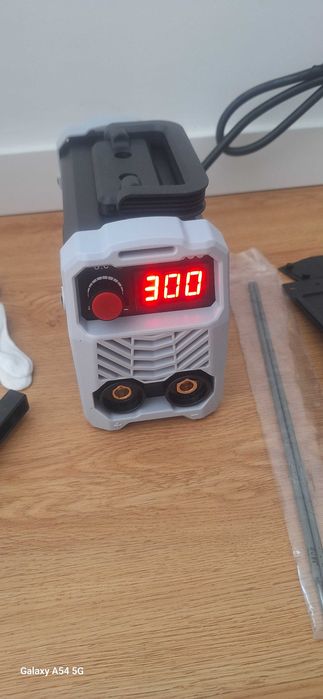 Máquina de Soldar 220v Inverter MMA 300A Turbo NOVA ventilada sensor