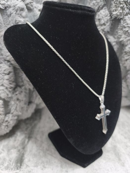 Colar Divinum Aço