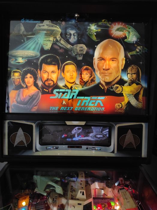 Flipper pinball display cores