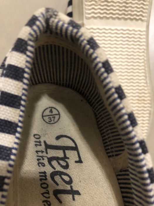 Tenisówki baleriny New Look rozmiar 37 granatowo-białe paski