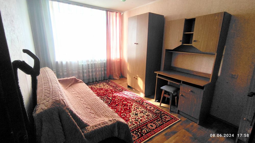 Подобово 2 кім.квартира. В центрі.