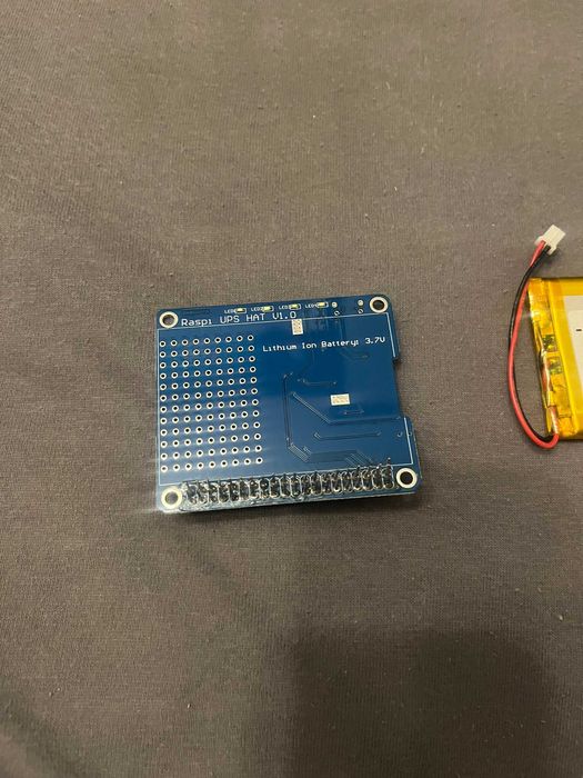 Ups moduł hat do raspberry pi 3B+ wersja 1.0, plus bateria 1500 mAh