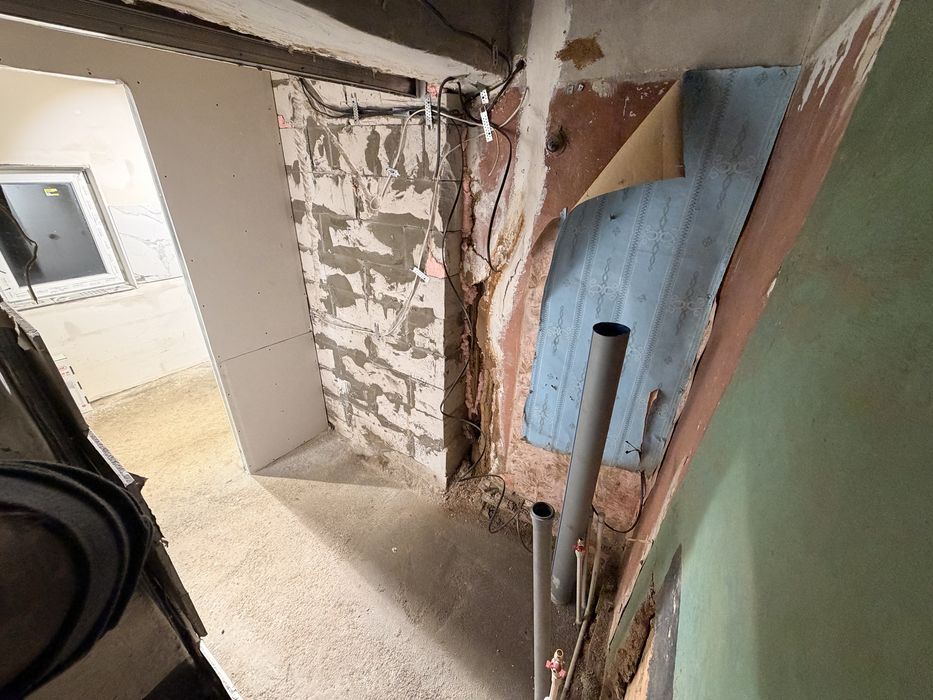 Продам частину будинку 34м2, з окремим подвірʼям.