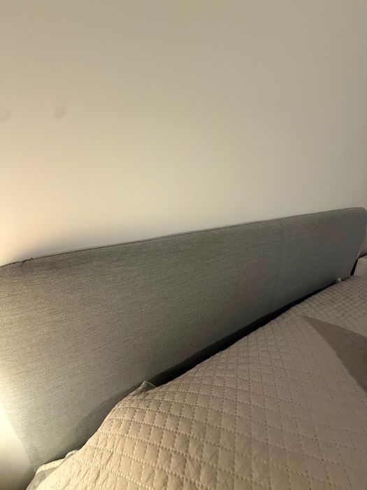 Cama de casal IKEA