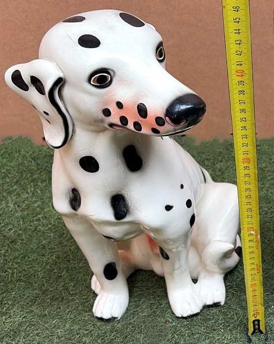Cão de loiça em bom estado, decorativo