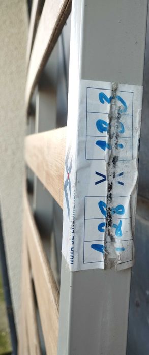 Estrado para cama de casal, usado em bom estado