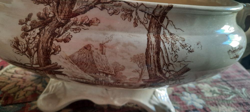 Terrina Séc XIX S&S Ca Alcântara  c/concha 42x24cm 42x24