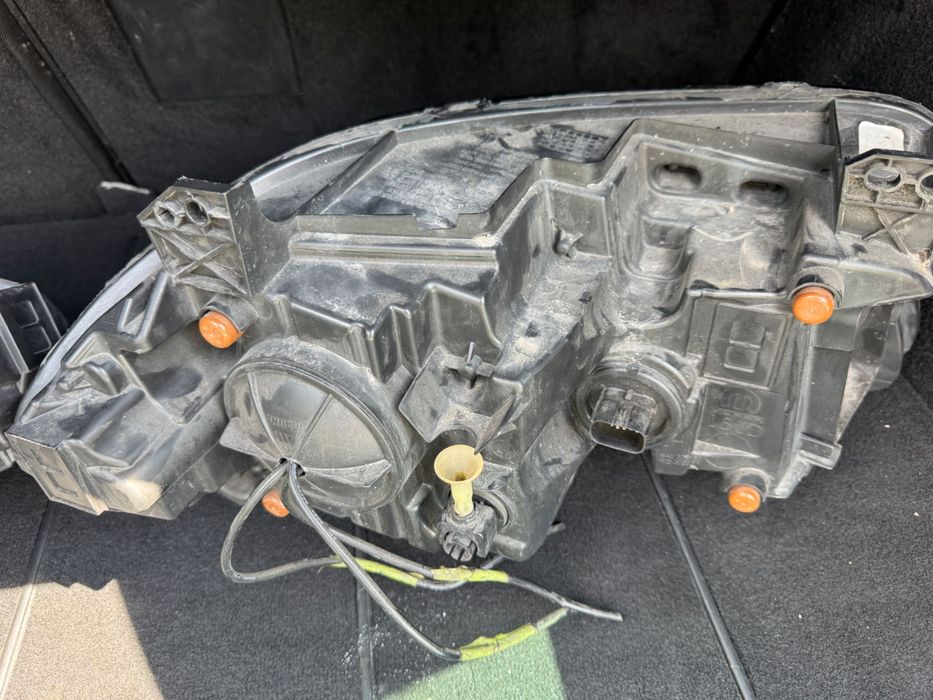 Dodge charger 2018 lampy przednie USA