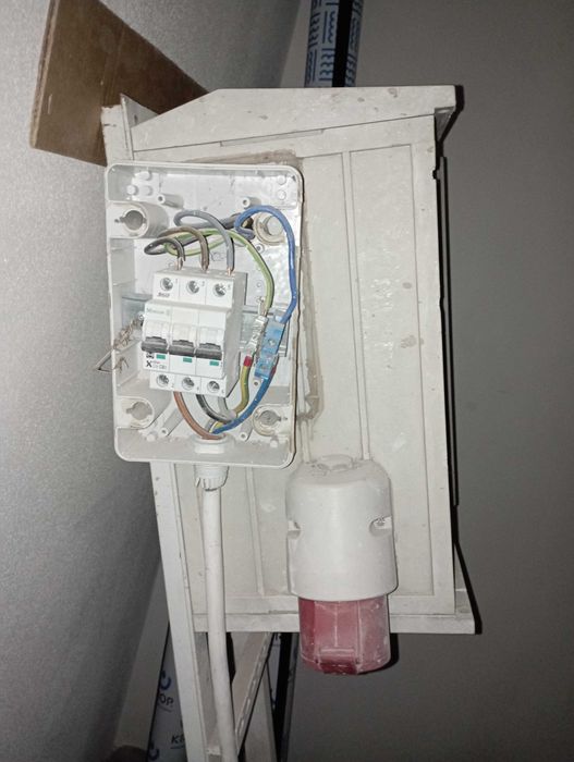 Rozdzielnica budowlana