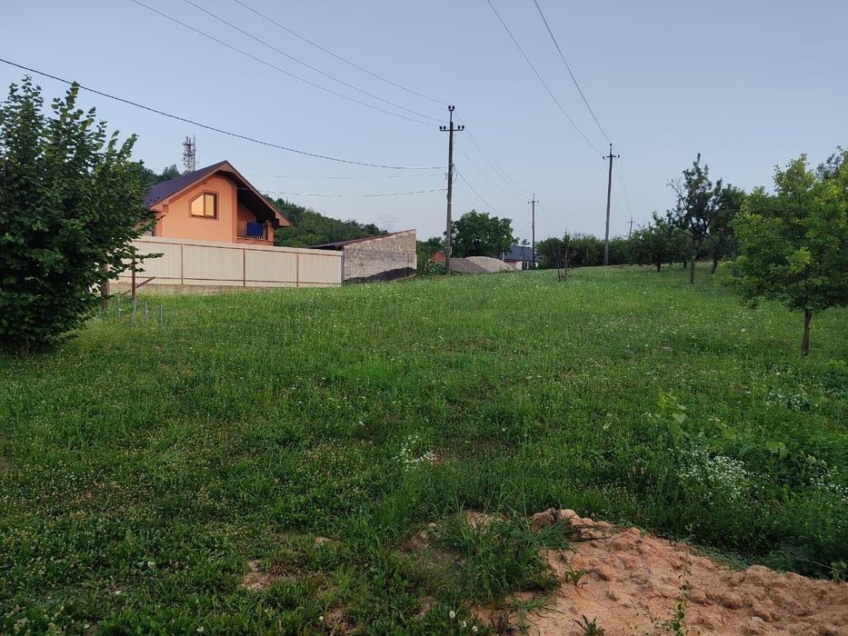 Продається земельна ділянка під забудову  11 сот.землі м.Мукачево