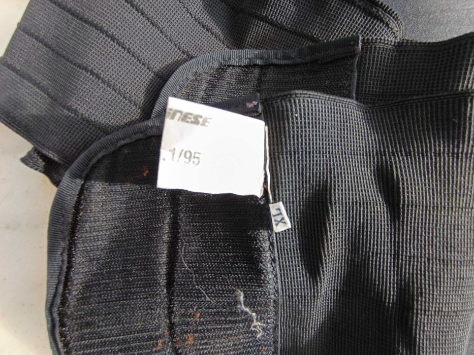 Cinta lombar Dainese