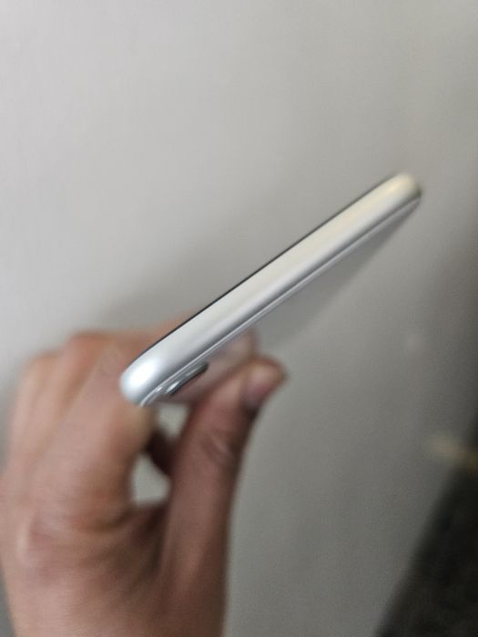 Iphone SE...64gb